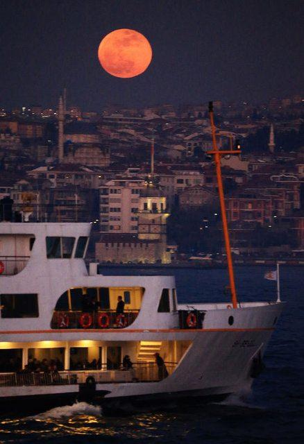 <div>İstanbul'da ’Süper Kanlı Mavi Ay’ tutulması</div>

<div> </div>
