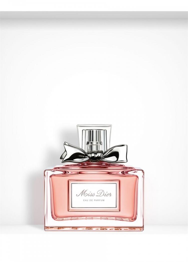 <p><strong>Dior Parfüm</strong></p>

<p>419.00 TL</p>
