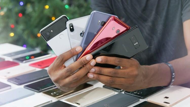 <p>-Akıllı telefonlar 3 yıl </p>