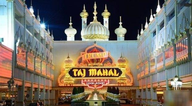 <p><strong>TRUMP TAJ MAHAL (1990) - ABD</strong></p>

<p>1 MİLYAR 100 MİLYON DOLAR</p>
