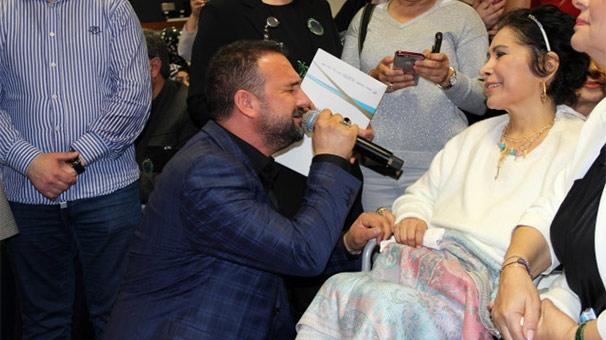 <p>Uzun süredir kanser tedavisi gören Nuray Hafiftaş'ın hastanede paylaşılan son görüntüsünü görenler şok yaşadı.</p>
