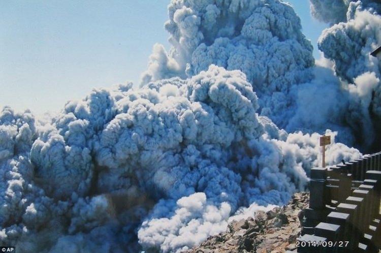 <p>Maceraperest dokuz Rus gencin 1959'da Sibirya'daki Ural Dağı'na tırmanışlarının fotoğrafları. Yedi erkek ve iki kadından oluşan öğrenciler, aşırı soğuk ve sıfırın altındaki bir havada tırmanış yapmaya karar verdiler.</p>
<p> </p>