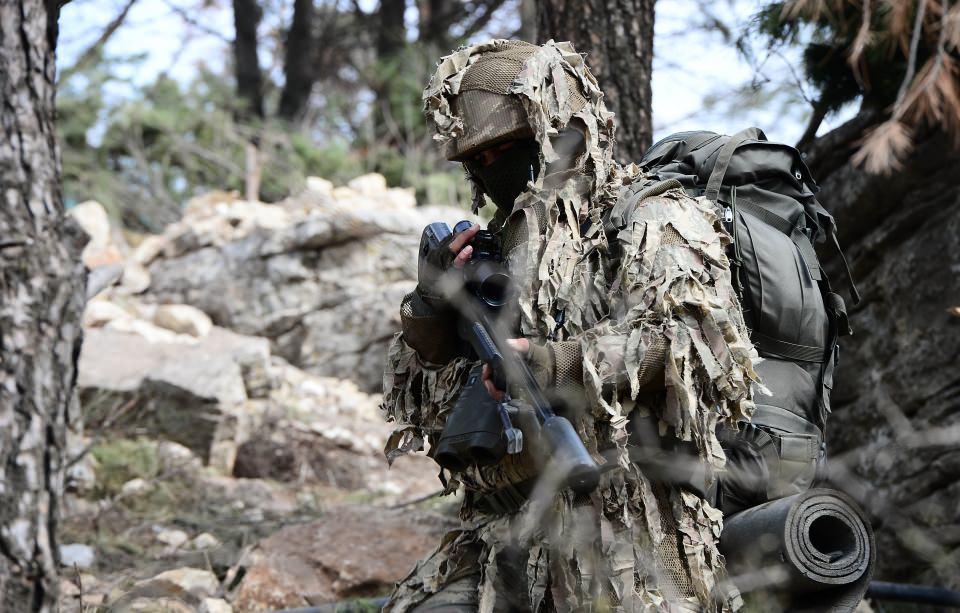 <p>TSK'nin Özgür Suriye Ordusu'nun (ÖSO) desteğiyle 20 Ocak'tan bu yana sürdürdüğü harekat başarıyla icra ediliyor.</p>

<p> </p>
