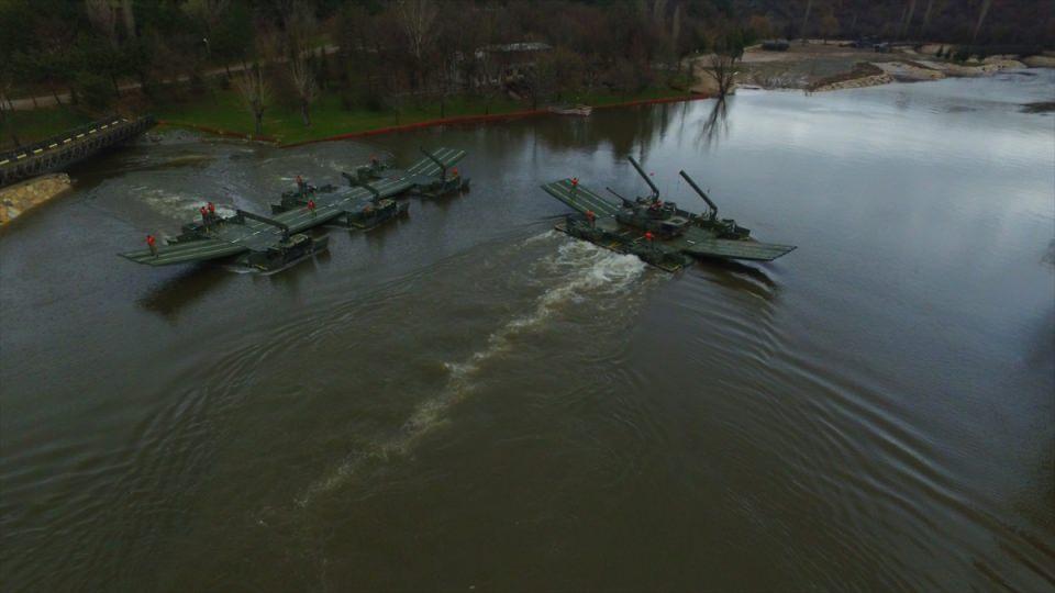 <p>Tatbikatı, Anadolu Ajansı (AA) ekibi drone ile görüntüledi.</p>