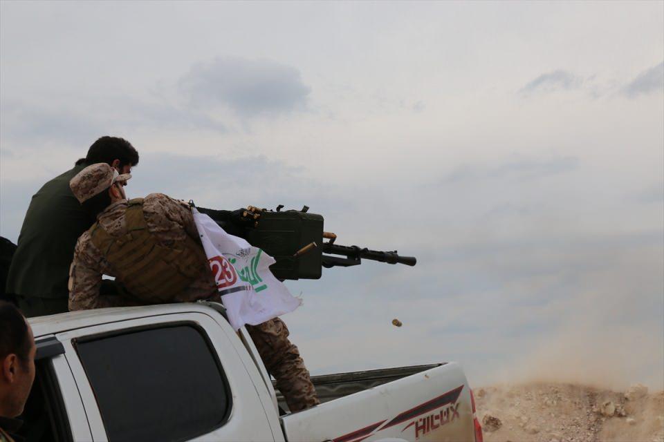 <p>TSK ve operasyonlara destek veren ÖSO güçleri, harekatın başından bu yana PYD/PKK işgalindeki Afrin'in 5 beldesinde biri belde merkezi, 42'si köy, 3'ü köy altı yerleşim ve 17'si stratejik dağ veya tepe olmak üzere 63 noktayı örgütten kurtarmış oldu. </p>

<p> </p>
