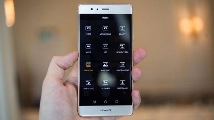 <p>HUAWEI P9</p>

<p>5.2 in&ccedil; ekran</p>
