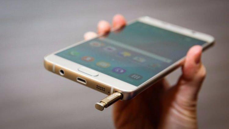 <p>16 MP kamera</p>

<p>&nbsp;</p>
