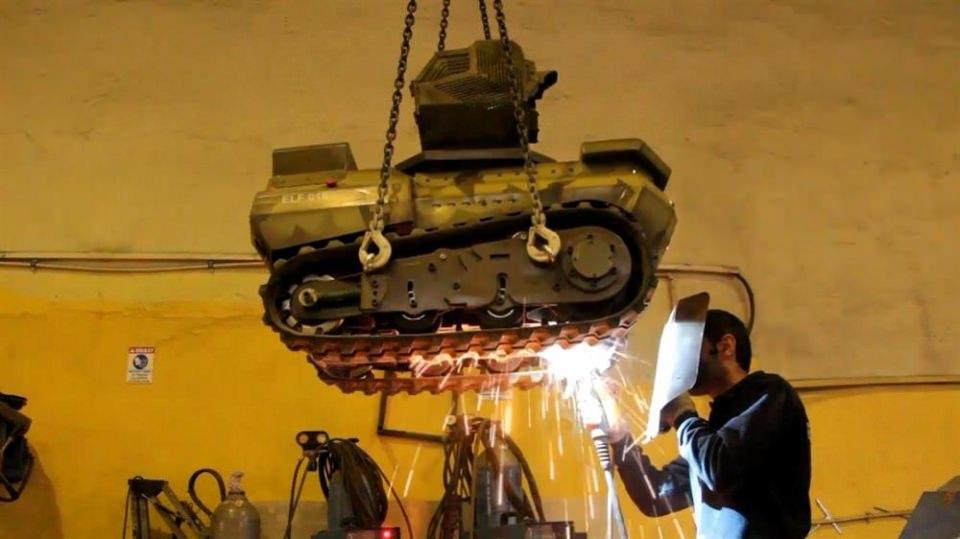 <p>İnsansız olarak planlanan kara araçları, yapılacak Ar-Ge yatırımları ve çalışmaların ardından geliştirilerek daha etkin tank ve kara gücü haline getirilecek. Böylece kayıpların en aza indirilmesi hedefleniyor. </p>