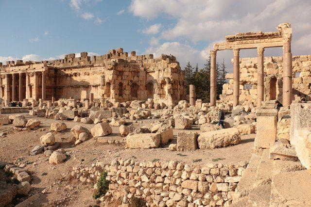 <div>Osmanlı idaresi 1900'lü yıllarda Almanlara verdiği araştırma izninden sonra şehrin toprak altındaki büyük bölümü yeniden ortaya çıkarılmış.</div>

<div> </div>
