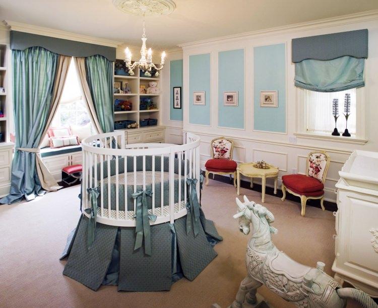 <p>Bebeğiniz için farklı ve benzersiz bir bebek odası dekorasyonu yapmak istiyorsanız, sezonun yeni trendi olan yuvarlak yataklar mükemmel bir seçim olabilir. İşte bebek odalarının yeni gözdesi yuvarlak yataklar...</p>
