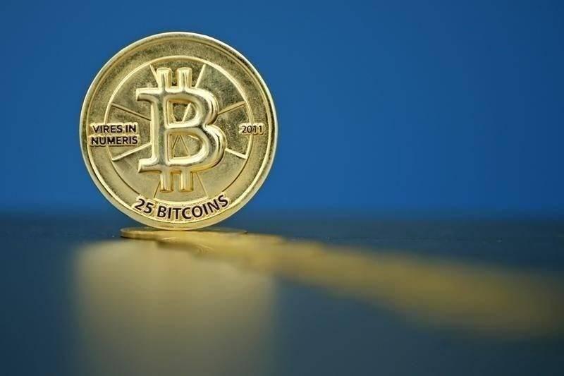 <p><strong>PUMP VE DUMP NEDİR?</strong></p>
<p> </p>
<p>Pump coin fiyatlarındaki hızlı yükselişe, Dump ise hızlı düşüşe verilen addır. </p>
<p> </p>