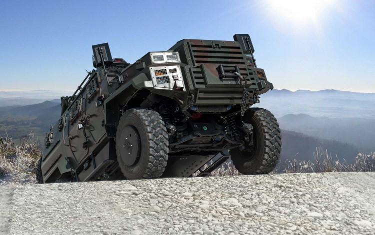 <p>Menzili 700 kilometreyi bulan Ejder Yalçın, 120 kilometre hızla görev yapabiliyor.</p>