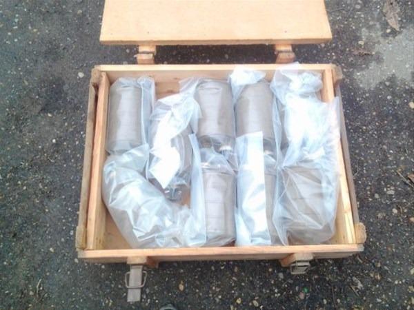 <p>Yıllardır kapalı duran kutuyu a&ccedil;ınca i&ccedil;inden bir not ve &ccedil;ok sayıda gaz maskesi &ccedil;ıktı.</p>

<p>&nbsp;</p>
