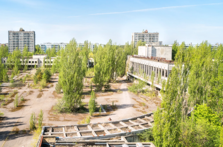 <p><strong>Pripyat-Ukrayna </strong></p>

<p>Çernobil nükleer kazasından sonra boşaltılan şehir, eskiden 50 bin kişilik bir nufüsa sahipti. Günümüzde şehirde kimse yaşamıyor. </p>
