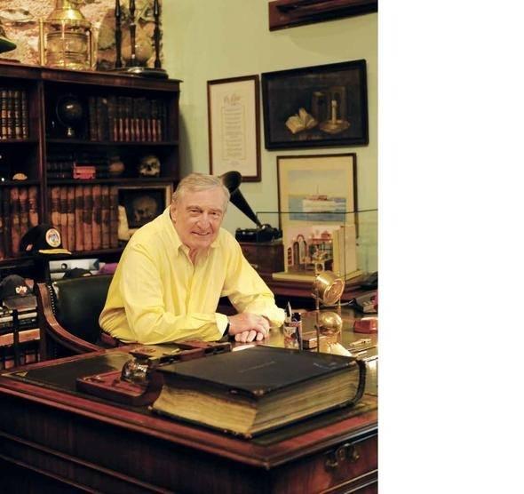 <p>Rahmi Koç- Koç Holding- 2 milyar 500 milyon dolar</p>