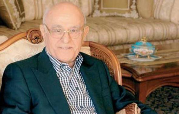 <p>Şevket Sabancı- Esas Holding- 900 milyon dolar</p>