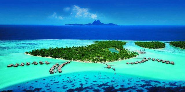 <p><strong>28. Bora Bora</strong></p>

<p>Lüks otellere ev sahipliği yapan Bora Bora, en romantik ve en güzel balayı lokasyonlarından. Berrak sularında yüzüp, bembeyaz kumlarında güneşlenmek dışında, köpek balığı beslemek gibi heyecanlı aktivitelere de ev sahipliği yapıyor.</p>
