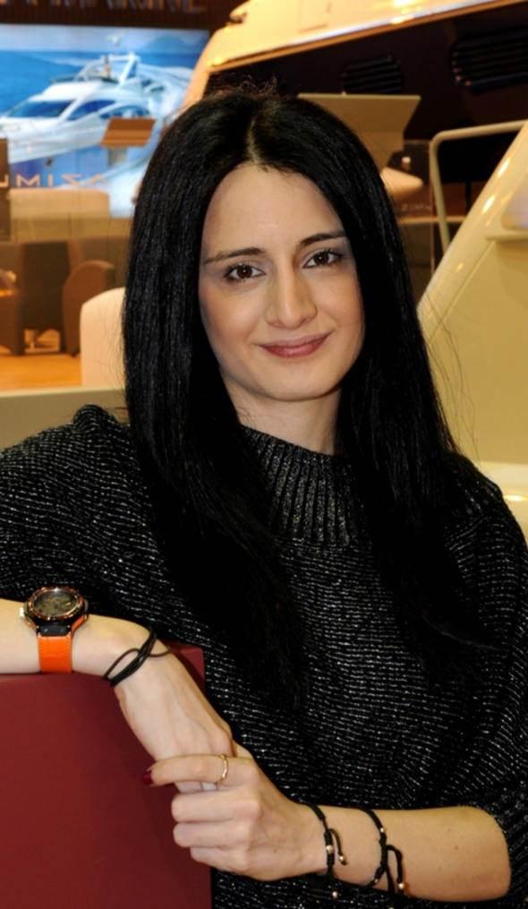 <p>İpek Kıraç-Koç Holding- 700 milyon dolar</p>

<p> </p>
