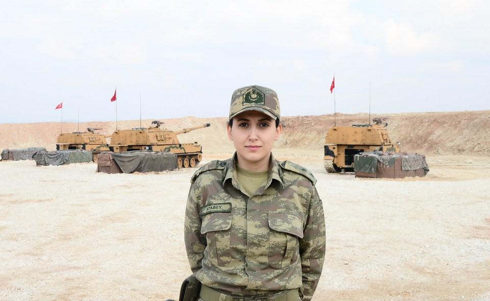 <p>Aygün, Fırtına obüslerinin harekatta çok önemli bir yer tuttuğunu söyledi.</p>

<p> </p>
