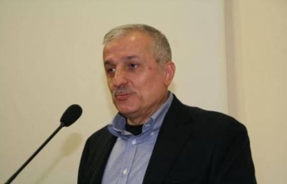 <p>Mehmet Torun- Torunlar Grup- 700 milyon dolar</p>

<p> </p>
