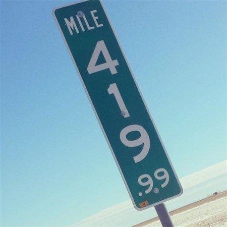 <p>Colorado eyaletinde 420 km işaretli tabelanın sürekli çalınması üzerine bu tabela konulmuş.</p>

<p> </p>
