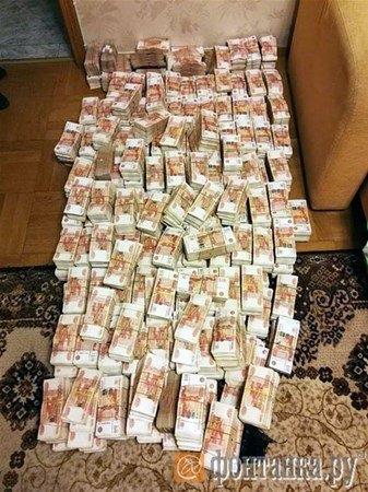 <p>Daire sahibi 54 yaşındaki Natalia isimli kadın kendini polislere muhasebeci olarak tanıtımış, kadın şu anda tanık olarka dinleniyor.</p>
