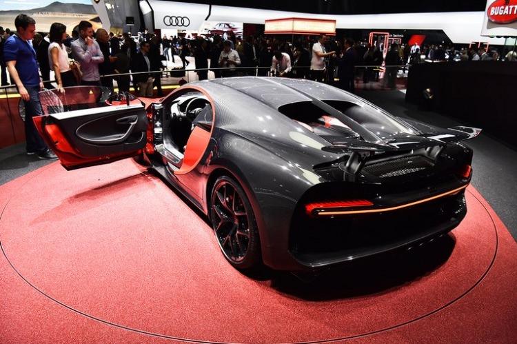 <p>BUGATTI - Chiron Sport</p>

