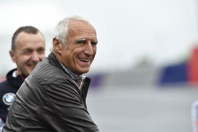 <div>38: Dietrich Mateschitz - Avusturya</div>
<div> </div>
<div>Kişisel serveti: 23 milyar dolar</div>
<div> </div>
<div>Şirketi: Redd-Bull</div>