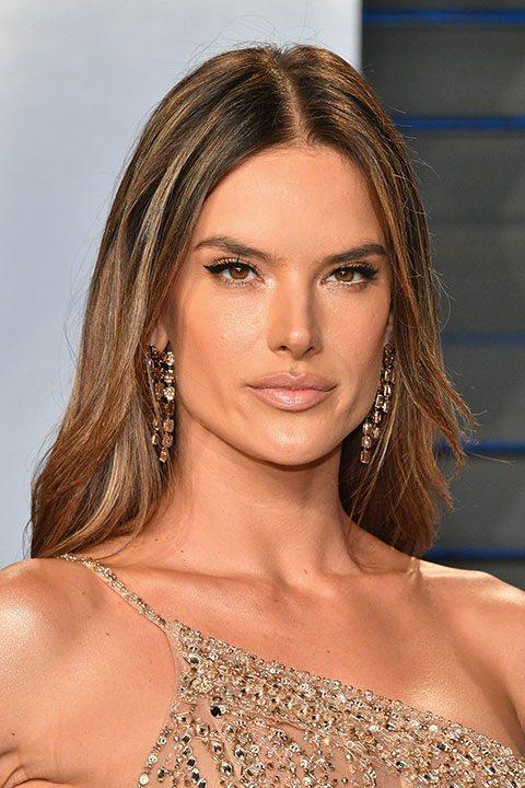 <p><strong>Alessandra Ambrosio</strong></p>

<p> </p>
