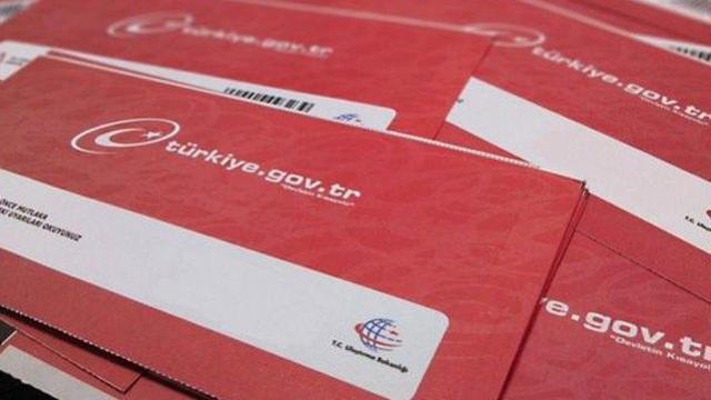 <p><strong>2. SİZE MİRAS BIRAKILMIŞ MI?</strong></p>
<p>Adalet Bakanlığı’nın Veraset İlamı Sorgulama hizmetine de geçen haftadan bu yana e-devlet üzerinden erişilebiliyor.</p>