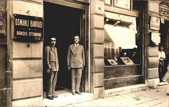 <p>Osmanlı Bankası Beyoğlu Şubesi</p>

<p> </p>
