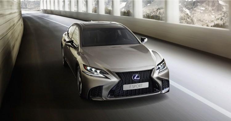 <p>16- Lexus</p>
