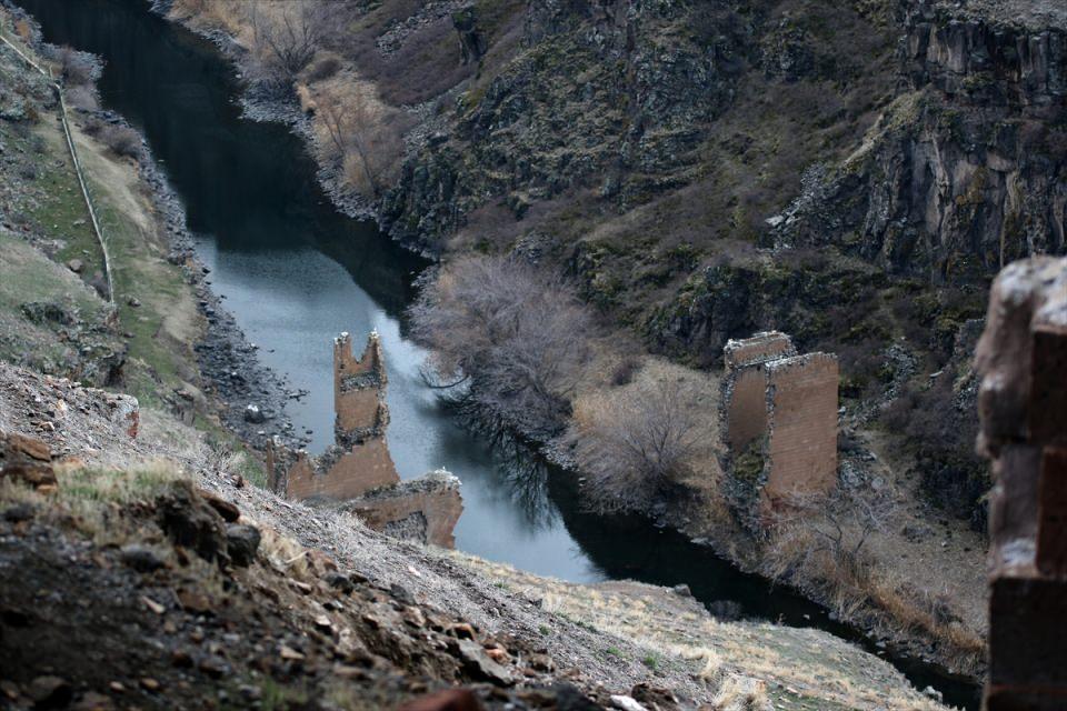 <p>Hargrave, "Bir arkadaşım Doğu Ekspresi ile yolculuk yapmamızı önerdi. Ankara'dan Doğu Ekspresi ile buraya geldim. Kars ve Aniyi keşfettim çok güzel bir tecrübe oldu. </p>
<p> </p>