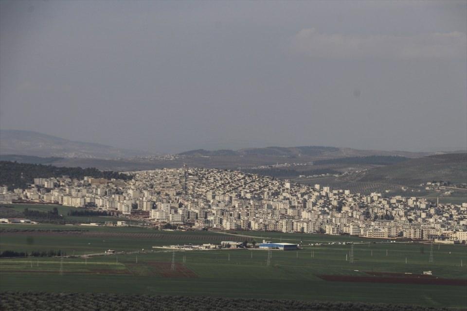 <p> Harekatta terörden arındırılan toplam alan yaklaşık bin 100 kilometrekareye ulaştı. YPG/PKK-DEAŞ'ın işgalindeki Afrin'de 5'i belde merkezi, 151'i köy, 31'si kritik nokta olmak üzere toplam 189 bölge kontrol altına aldı.</p>