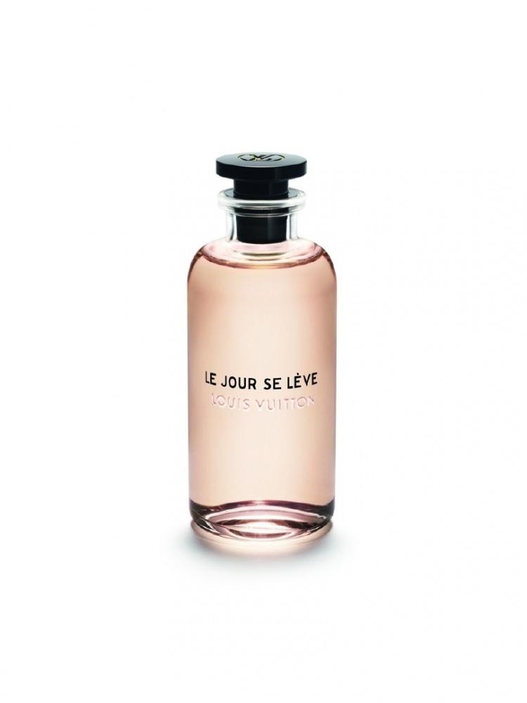 <p><strong>Louis Vuitton - Le Jour Se Léve</strong></p>
<p><strong>939,00 TL</strong></p>