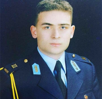 <p>PİLOT ÜSTEĞMEN ERDEM MUT - ÇANKIRI</p>
