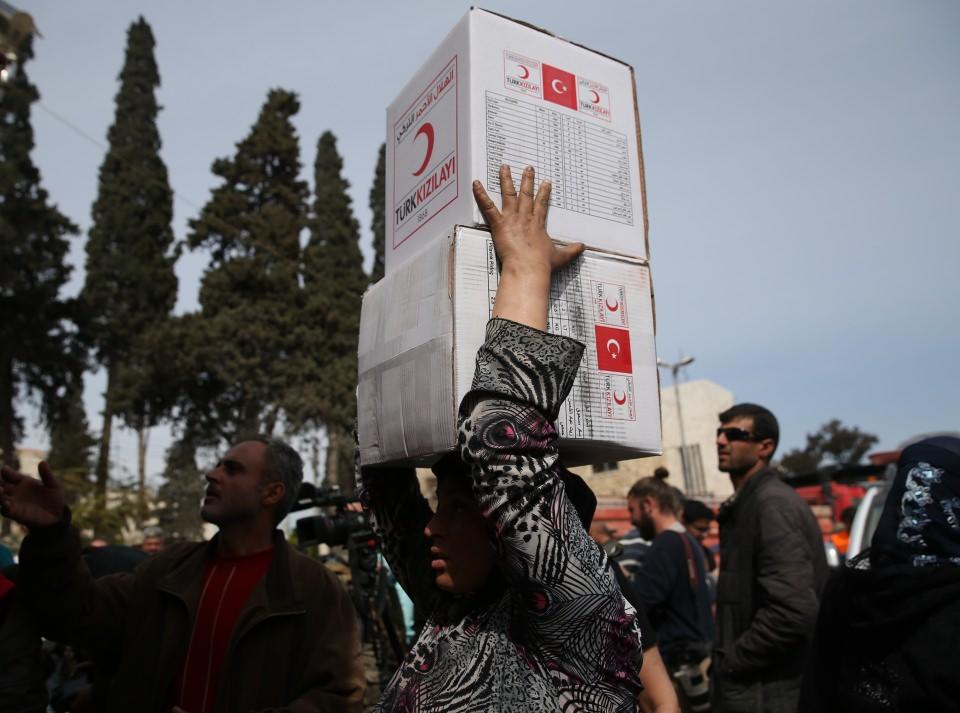 <p>Bundan sonra da Afrin ve çevresinde sivillerin ihtiyaçlarının giderilmesi amacıyla çalışacaklarını belirten Güllüoğlu, şunları kaydetti:</p>

<p> </p>
