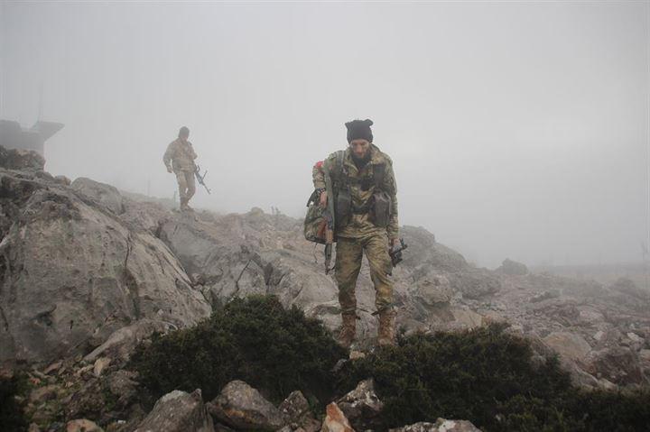 <p>Türk Silahlı Kuvvetleri (TSK) ve Özgür Suriye Ordusu (ÖSO), Zeytin Dalı Harekatı kapsamında Afrin'in Mesekanlı, Mamalı ve Atamanlı köylerini, terör örgütünden arındırarak Racu beldesi merkezine dayandı.</p>
