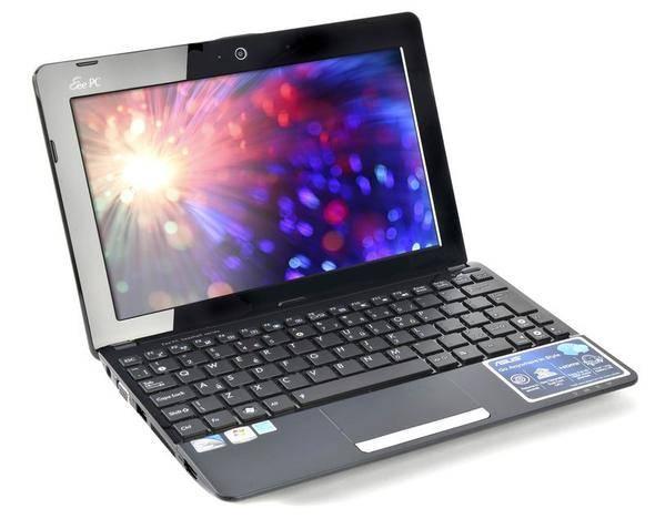 <p><strong>Netbook</strong></p>
<p>Netbook, notebook yani laptop'ların daha minik ve kolay taşınabilir modelleriydi. Ancak donanım özellikleri bakımından standart laptop'lara kıyasla çok daha zayıftı ve ömrü kısa sürdü.</p>