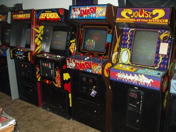 <p><strong>Atari salonları</strong></p>
<p>Jeton demişken, Atari salonlarına gidip öğrenci harçlığıyla atarilerin başında zaman geçirenleri de atlamayalım!</p>