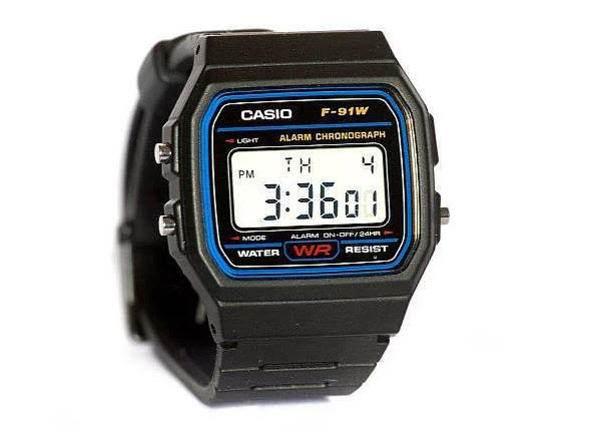 <p><strong>CASIO'nun efsane saati</strong></p>

<p>Bir zamanlar hemen herkesin bileğinde olan bu saatlerin öyle çok bir esprisi de yoktu aslında; ama dijital olması bakımından dikkat çekiciydi. Bugün Türkiye'de daha çok askeriyede erlerce kullanılıyor.</p>

