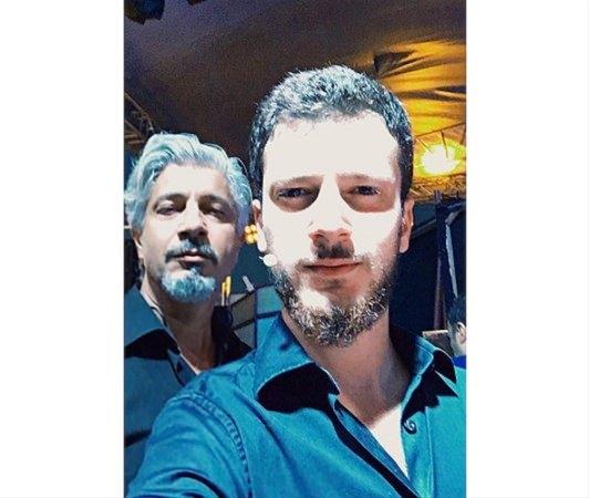 <p>Performansı ile eleştirmenlerden geçer not alan Uygur, gelecek vadeden isimler arasında gösteriliyor. </p>
<p> </p>