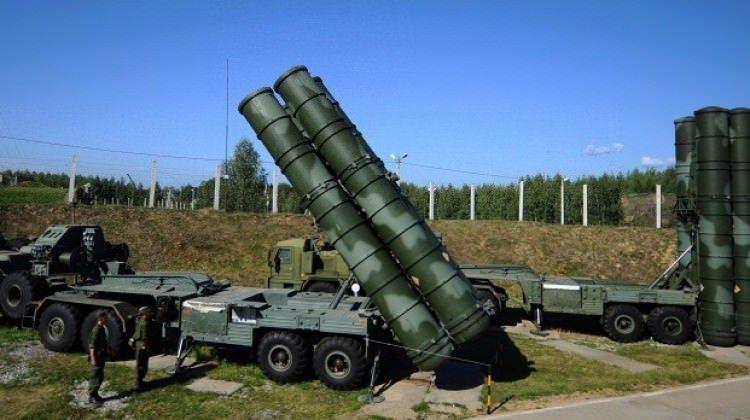 <p><strong>S-400:</strong></p>

<p>Kuruluş süresi:</p>

<p>5 dakika</p>
