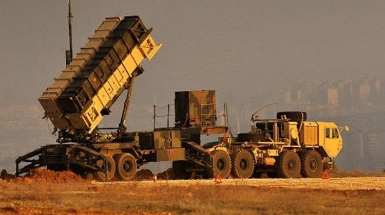 <p><strong>Patriot:</strong></p>

<p>Aerodinamik hedefleri vurma menzili:</p>

<p>160 km</p>
