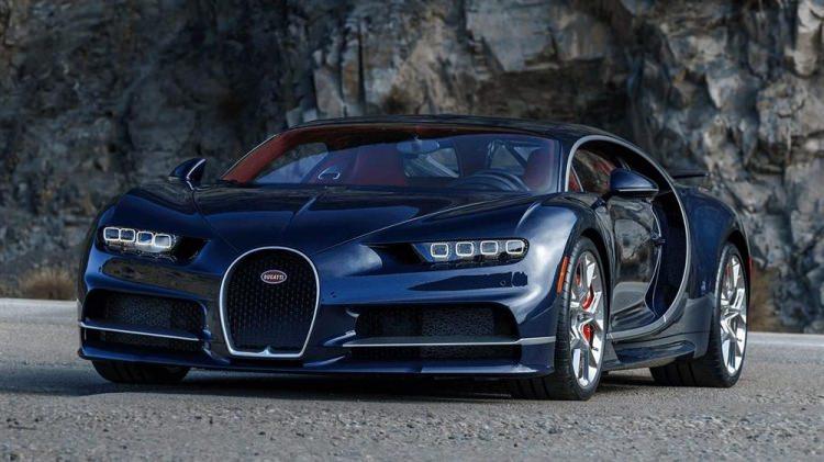 <p>Bugatti Chiron (2.7 milyon dolar)</p>
