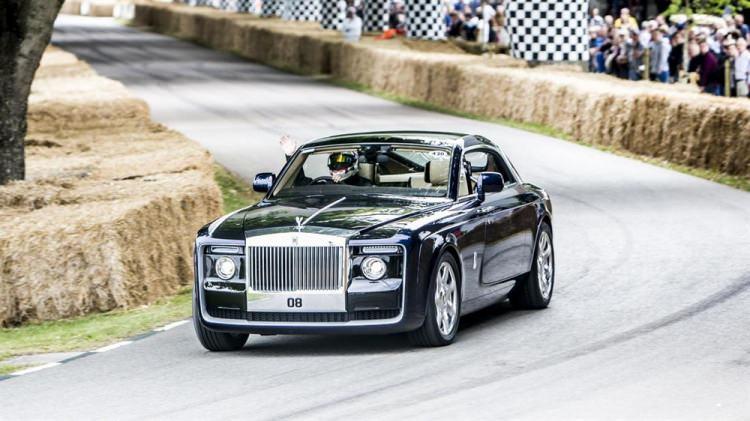<p>Rolls Royce Sweptail (13 milyon dolar)</p>
