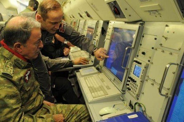 <p>Ana yola, yaşam alanlarına belli bir mesafede olması gerekiyor. Fiber altyapı güzergahında olması gerekiyor. Bu kriterlere göre Ankara’da 308 bin dönümlük bir yer tahsisini yaptık.</p>