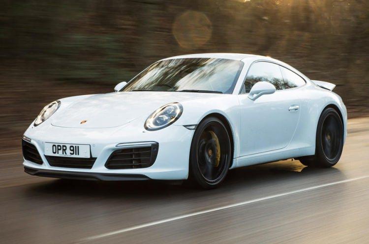 <p>G segmenti / Spor Otomobil : Porsche 911</p>
<p> </p>