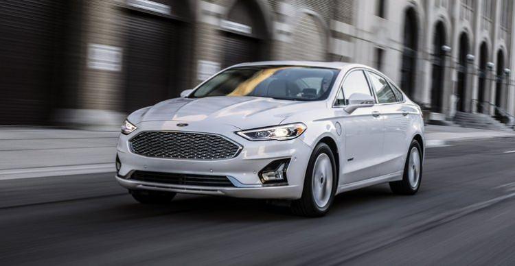<p>Ford Fusion Makyajlı</p>

<p>&nbsp;</p>
