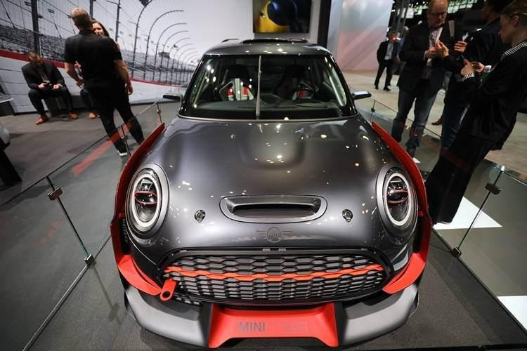<p>Mini - John Cooper Works GP</p>
